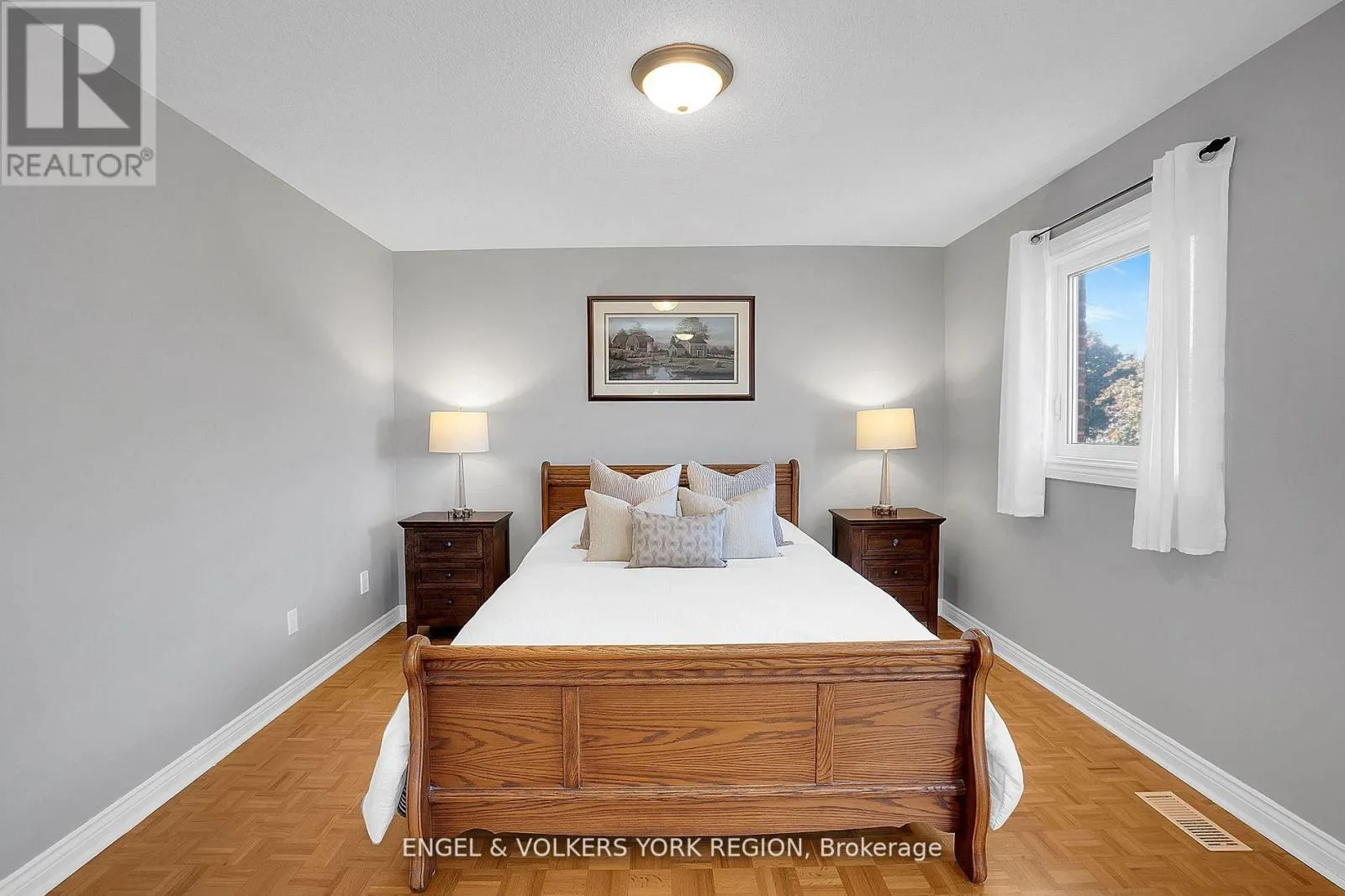 24 TIMBER VALLEY AVENUE