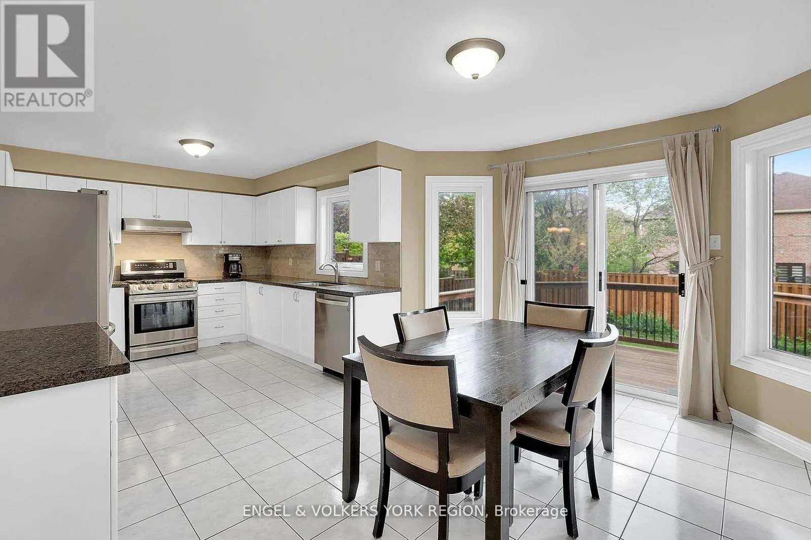 24 TIMBER VALLEY AVENUE