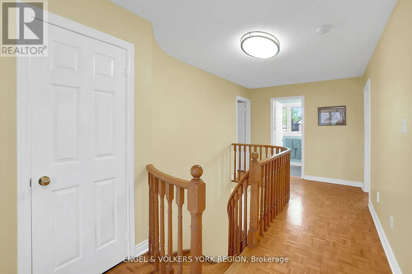 24 TIMBER VALLEY AVENUE