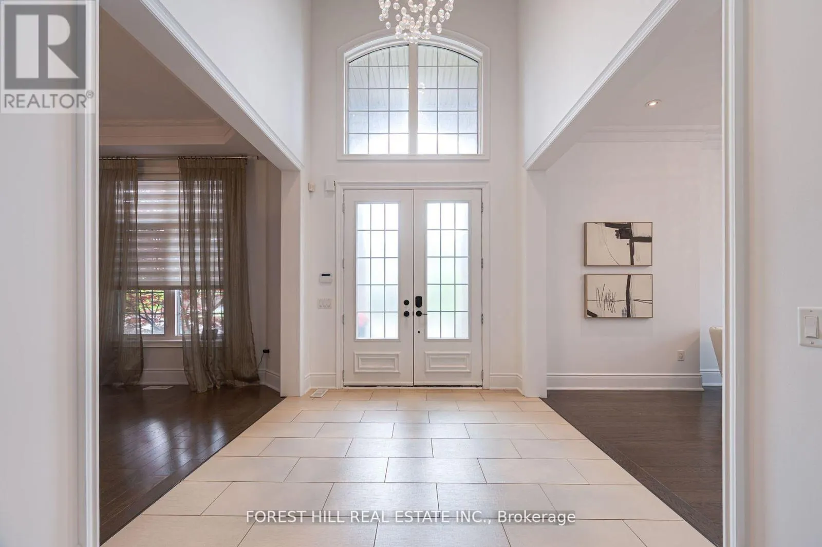 101 GLENHERON CRESCENT
