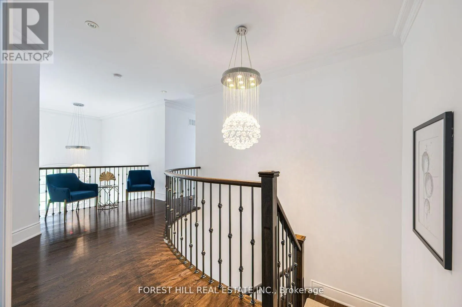 101 GLENHERON CRESCENT