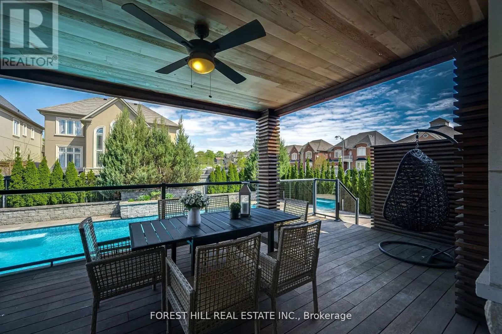 101 GLENHERON CRESCENT