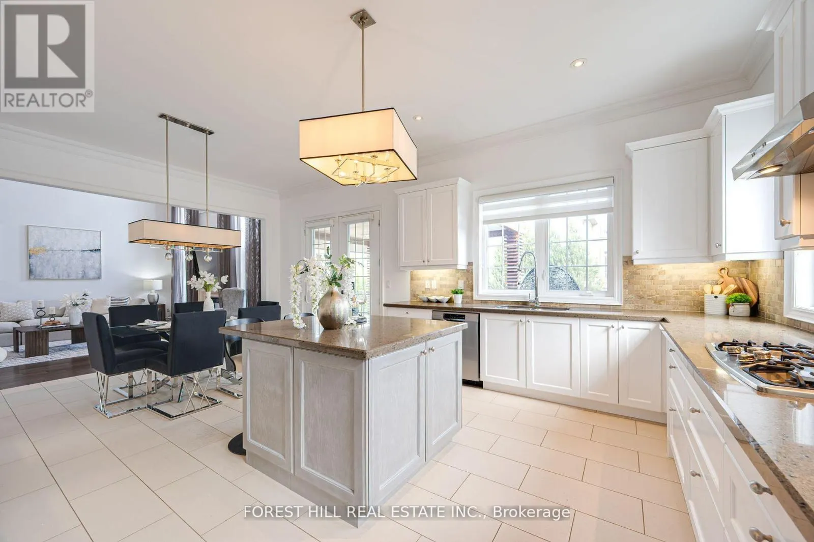 101 GLENHERON CRESCENT