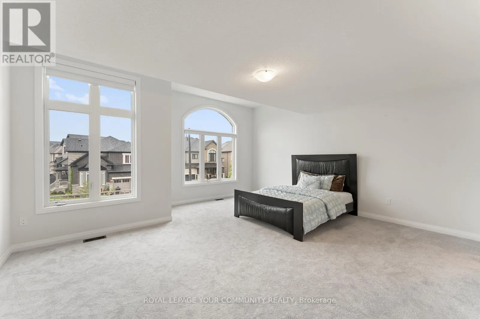 1583 STOVELL CRESCENT