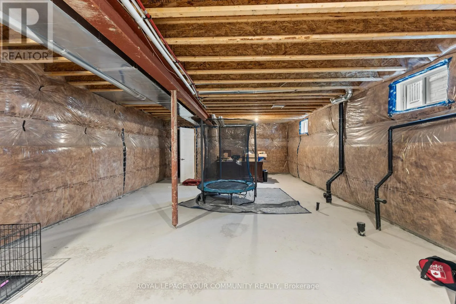 1583 STOVELL CRESCENT