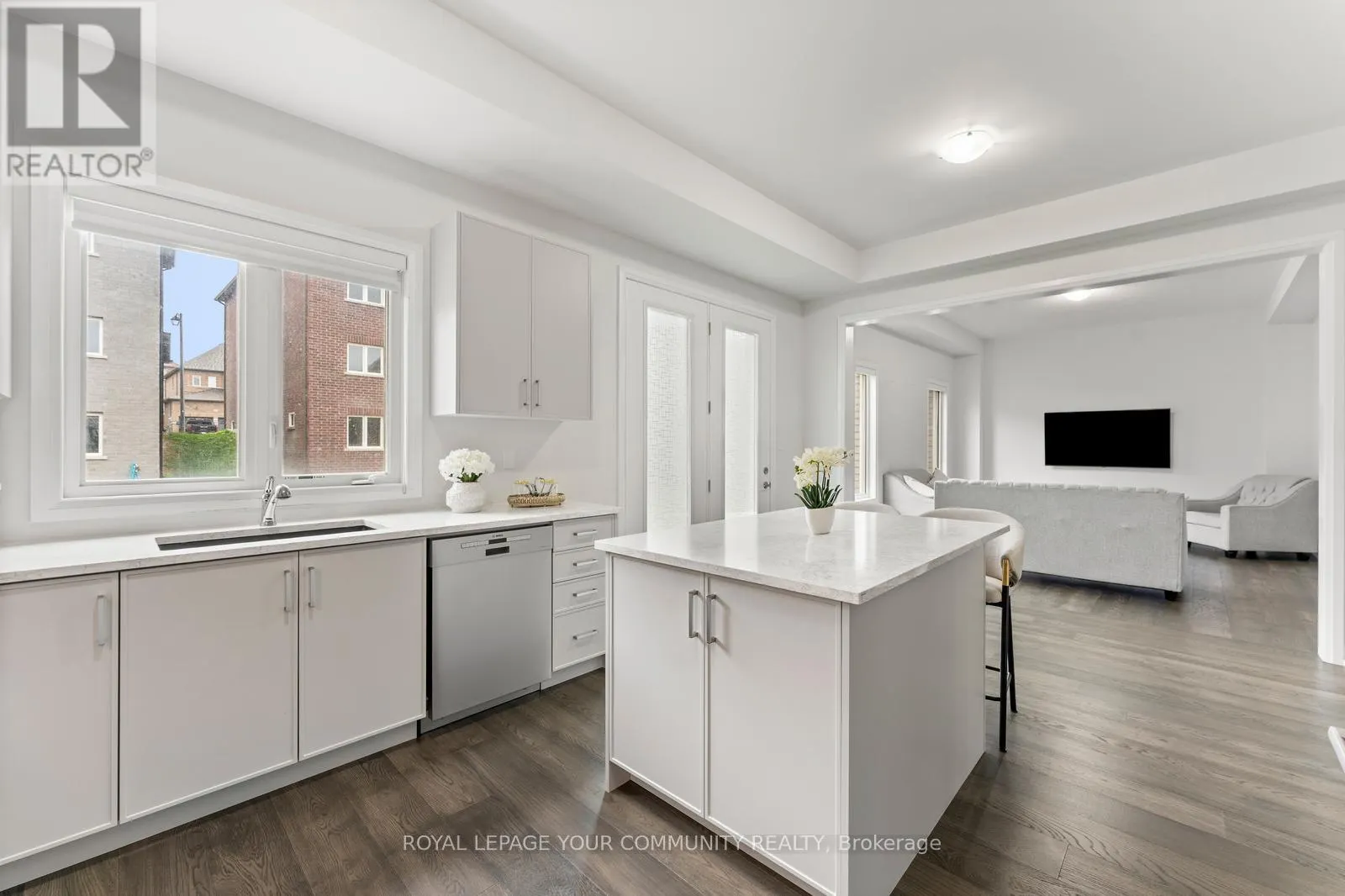 1583 STOVELL CRESCENT