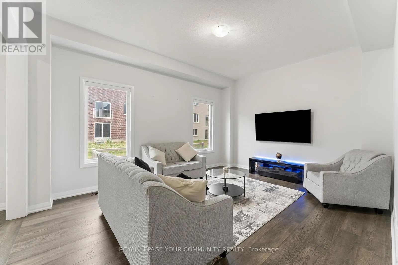 1583 STOVELL CRESCENT