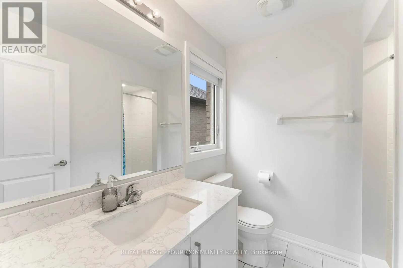 1583 STOVELL CRESCENT