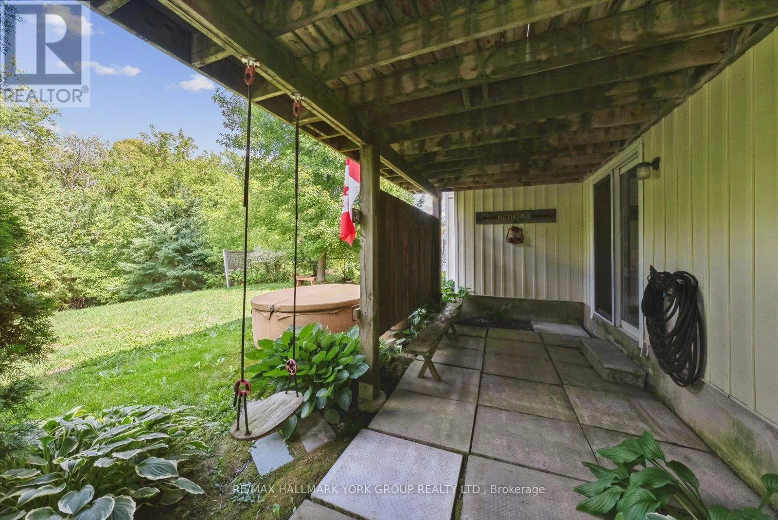 340 KING STREET E