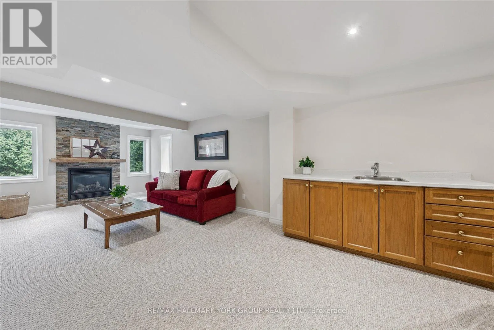 340 KING STREET E