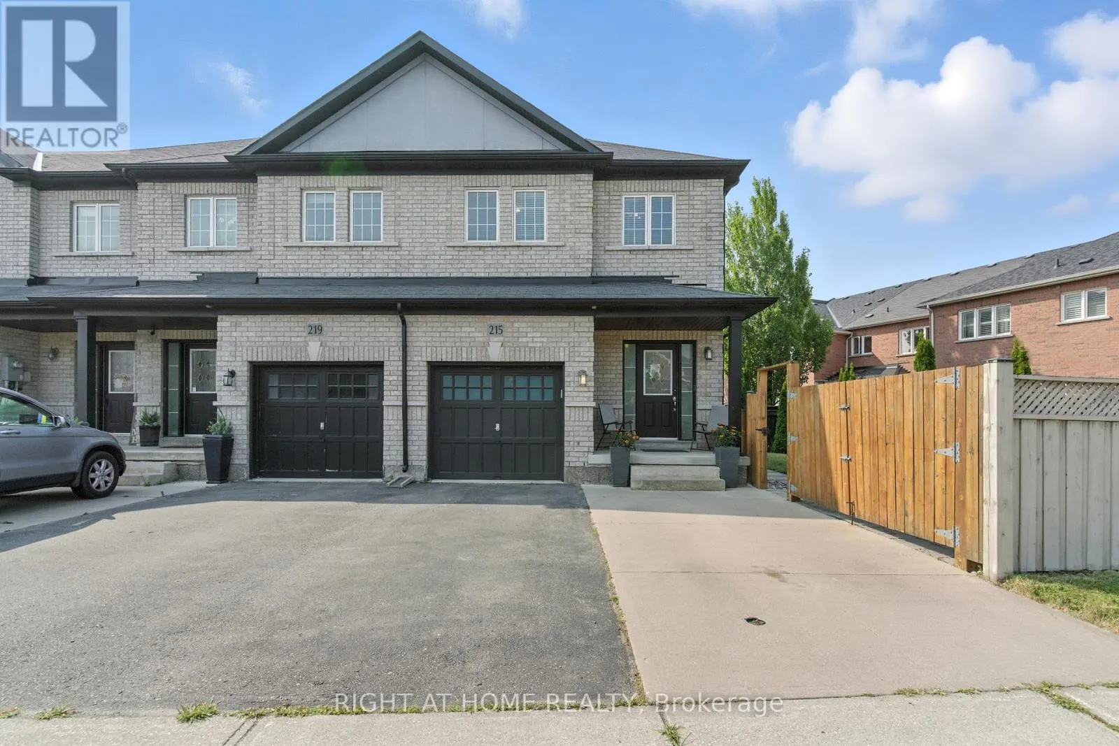 215 CANADA DRIVE