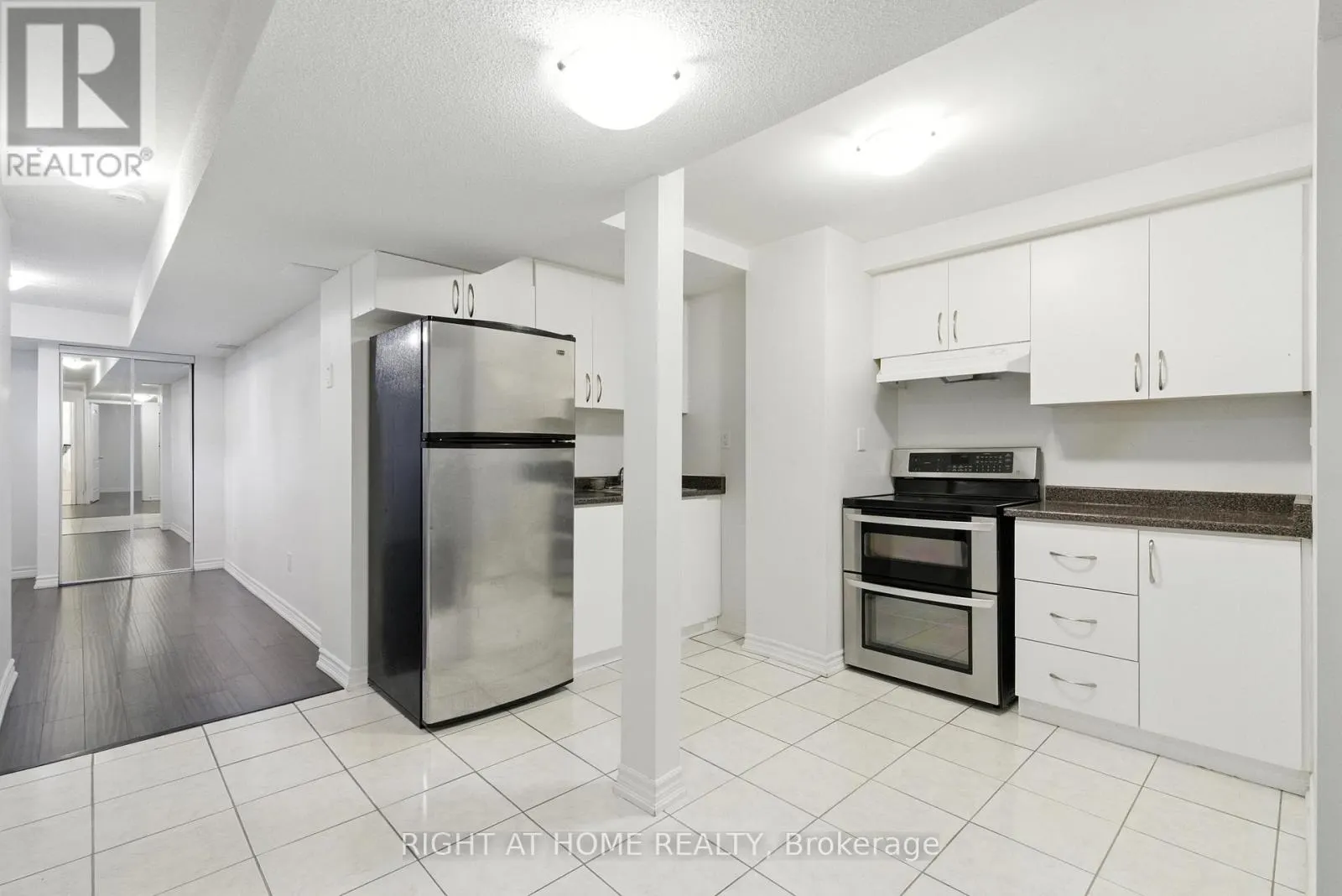 215 CANADA DRIVE