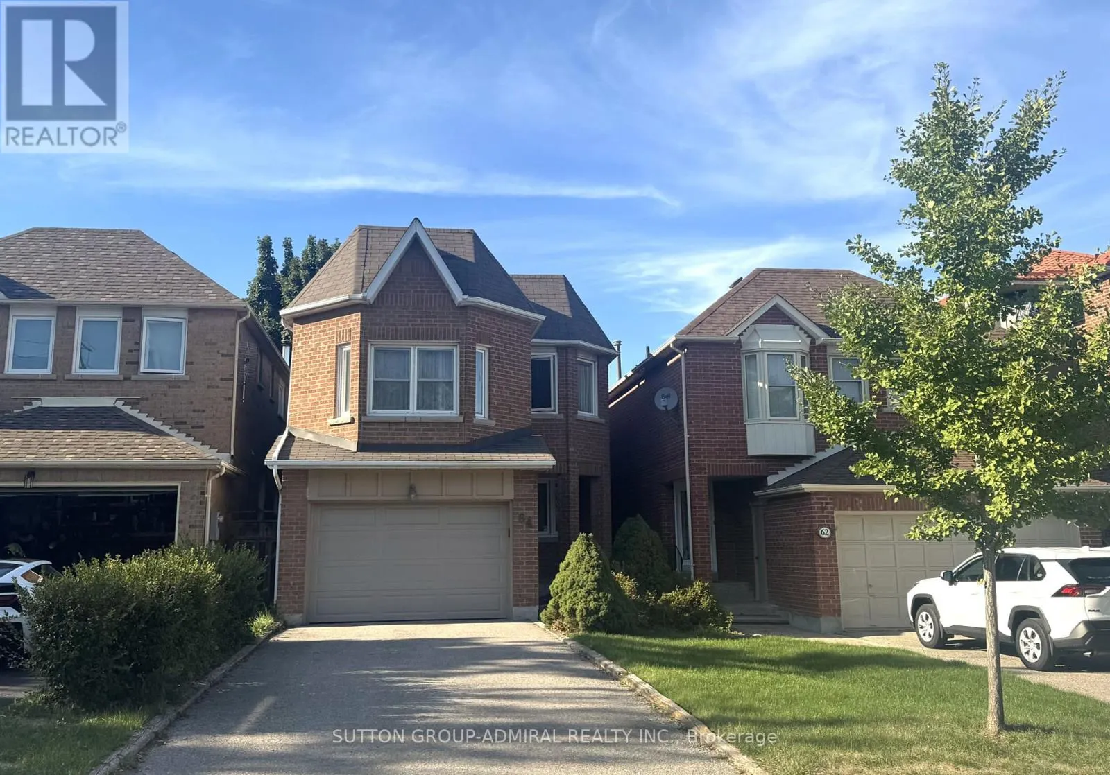 64 ROXBOROUGH LANE