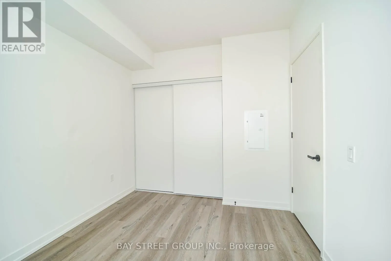 4109 - 28 INTERCHANGE WAY