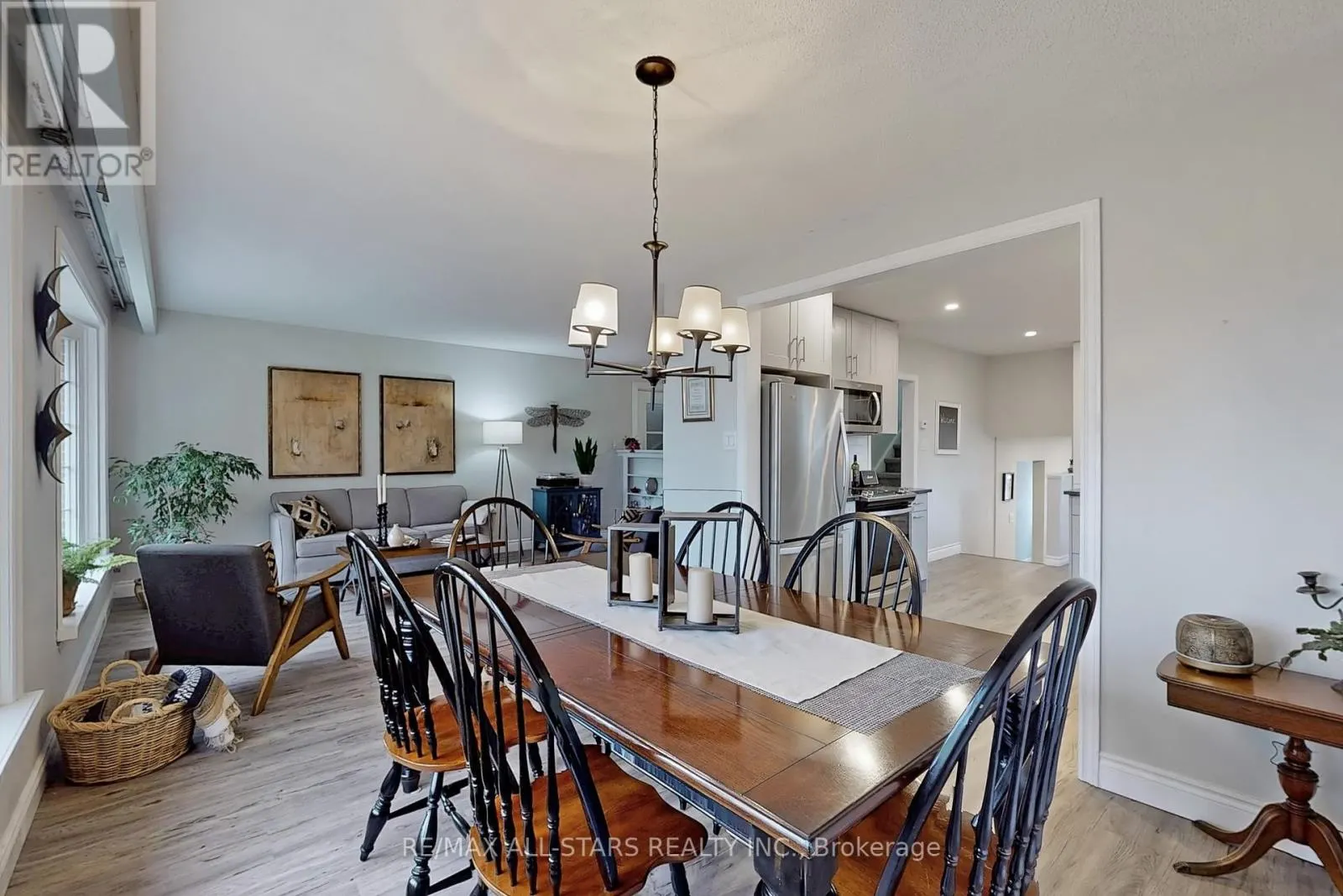 4 KIRTON COURT