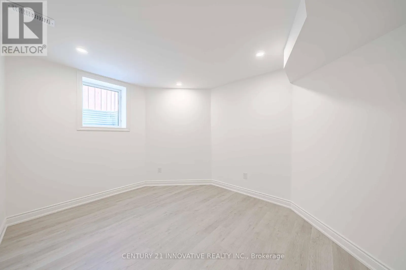 BSMT - 921 LANGFORD BOULEVARD