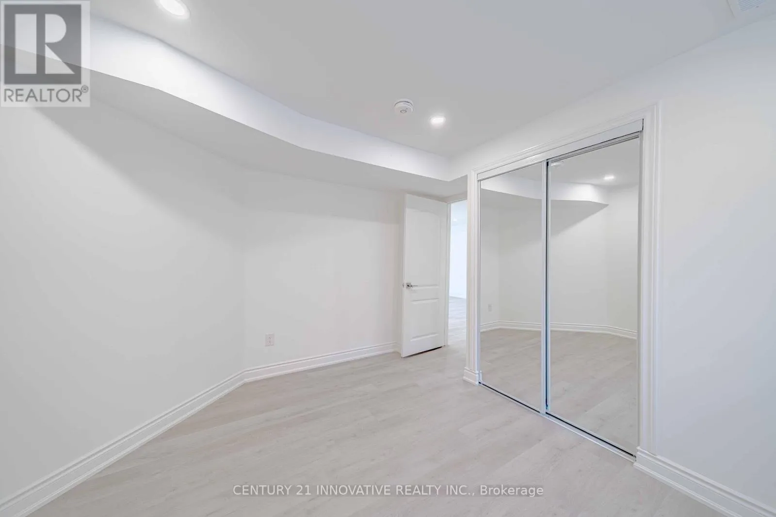 BSMT - 921 LANGFORD BOULEVARD