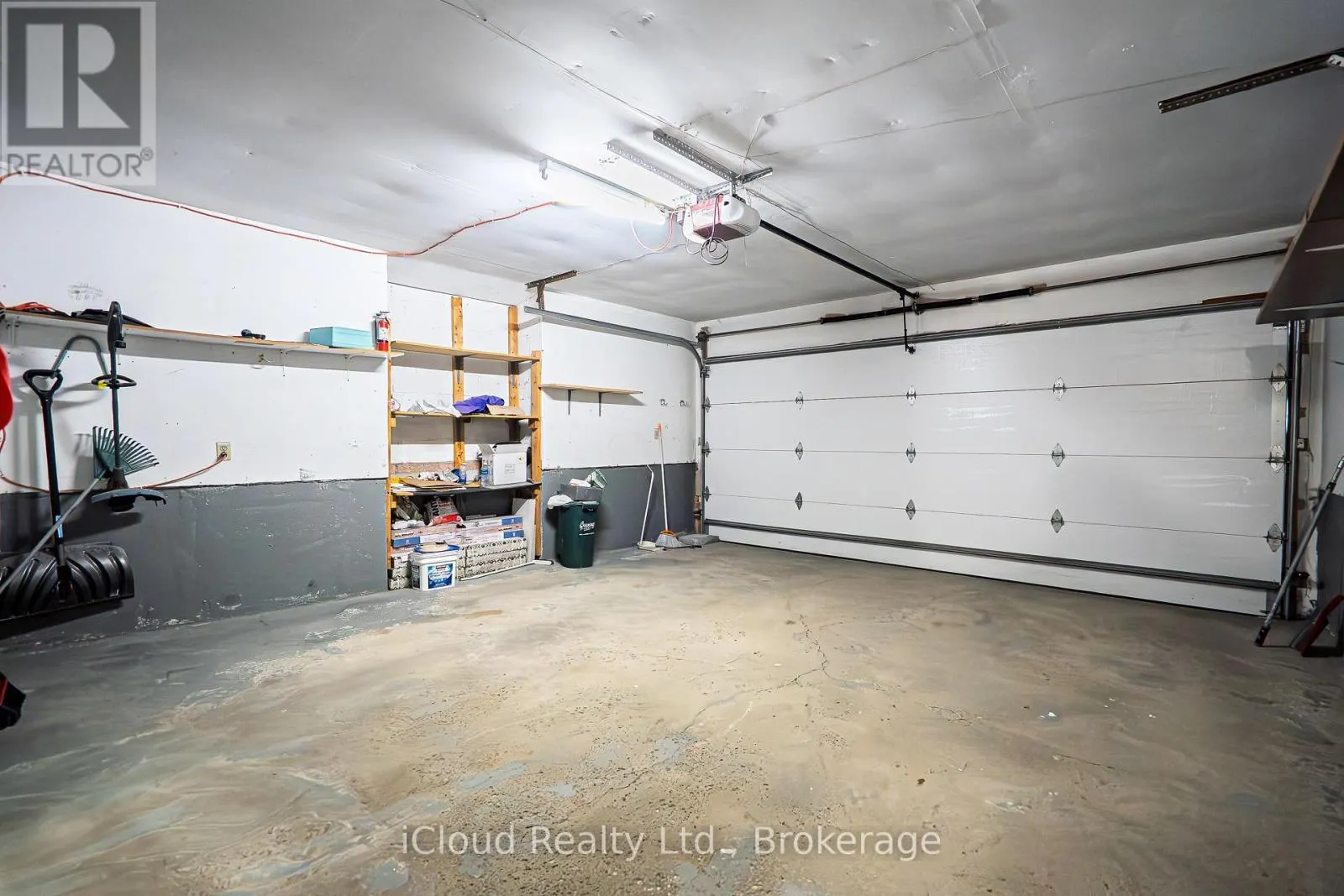 80 VENICE CRESCENT W