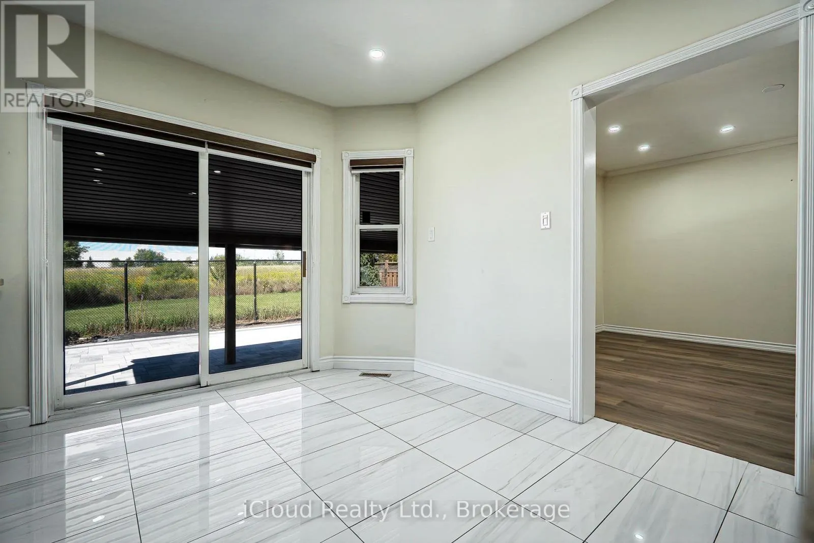 80 VENICE CRESCENT W