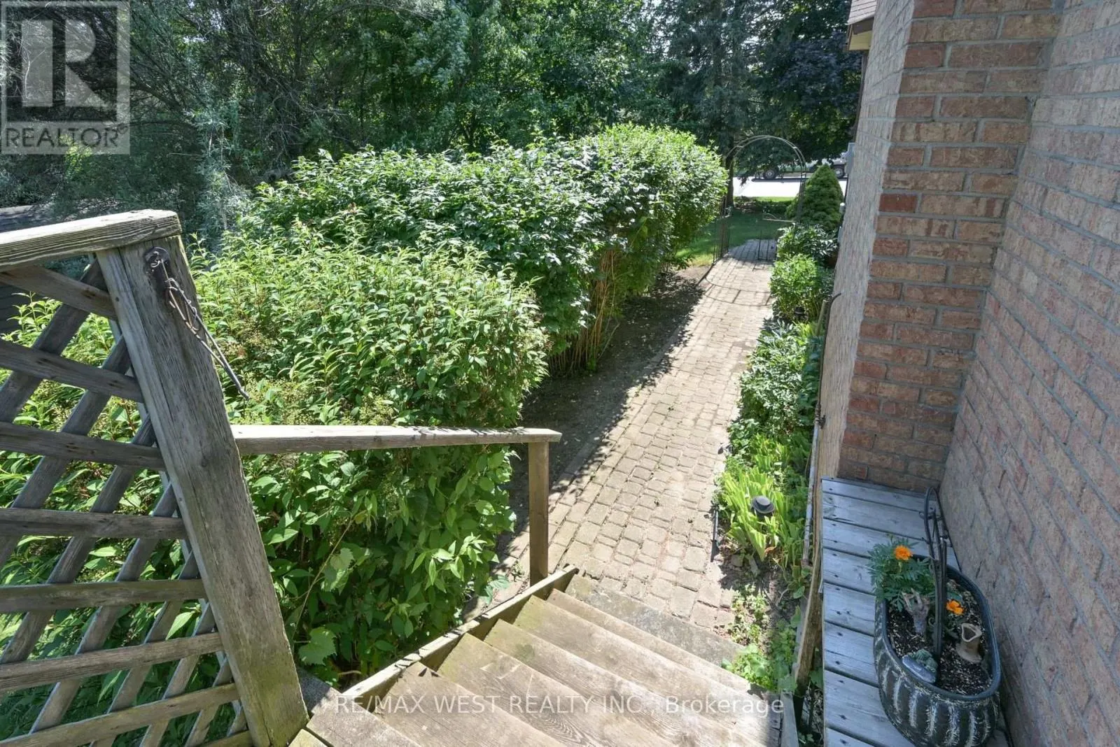 3 HENRY GATE