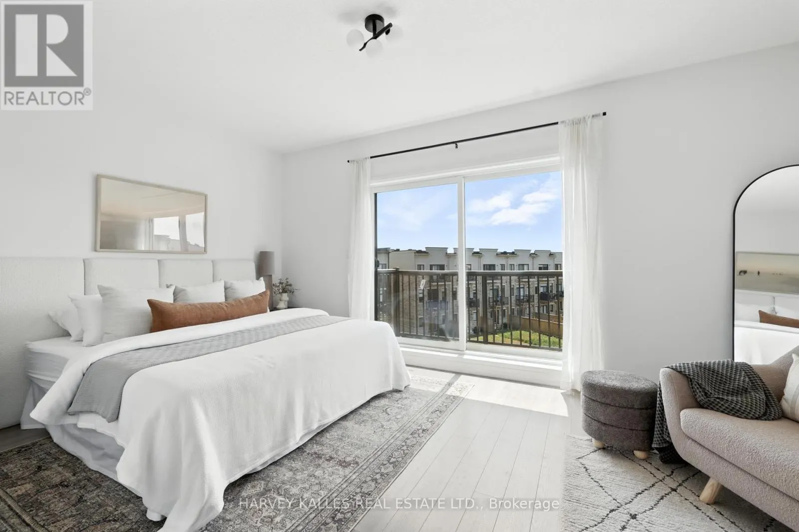 37 ARIANNA CRESCENT