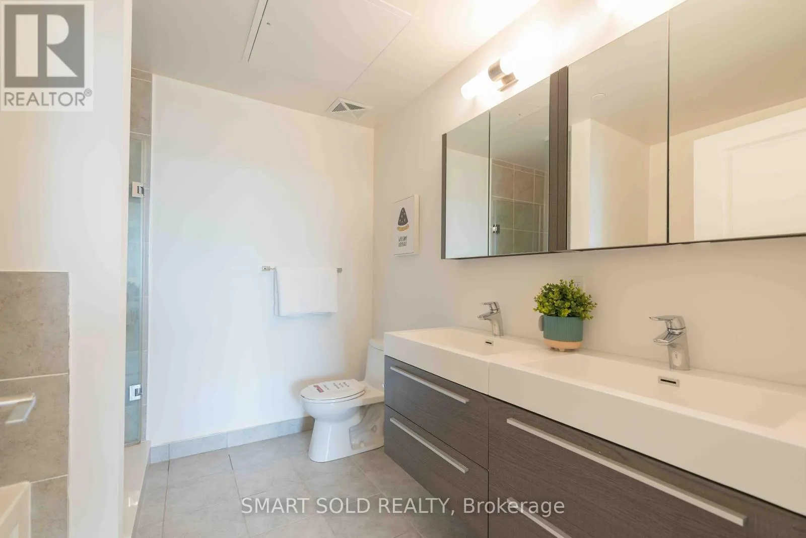 103 - 18 ROUGE VALLEY DRIVE