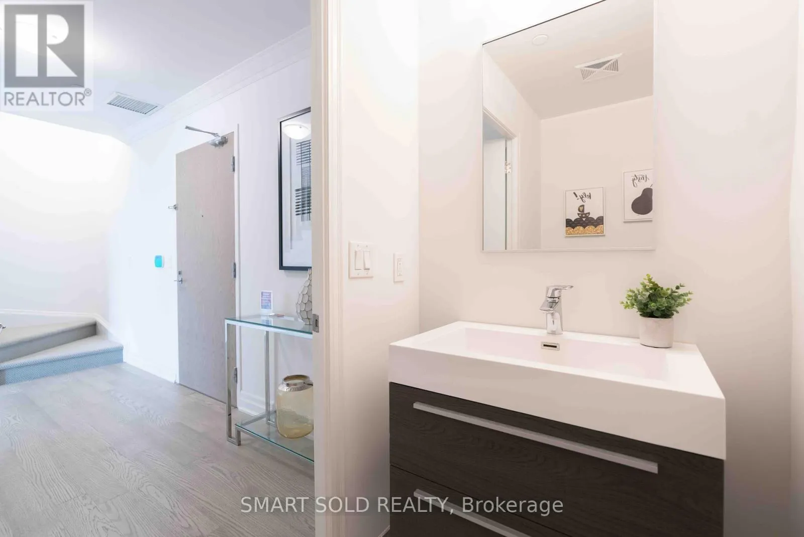 103 - 18 ROUGE VALLEY DRIVE