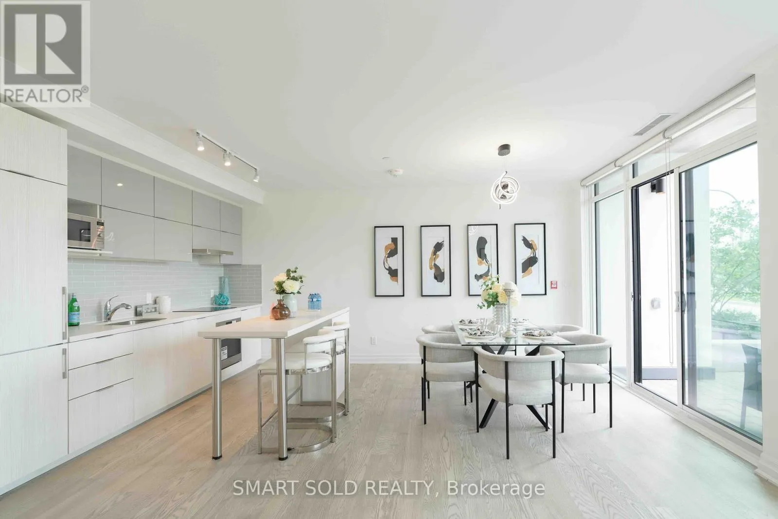 103 - 18 ROUGE VALLEY DRIVE