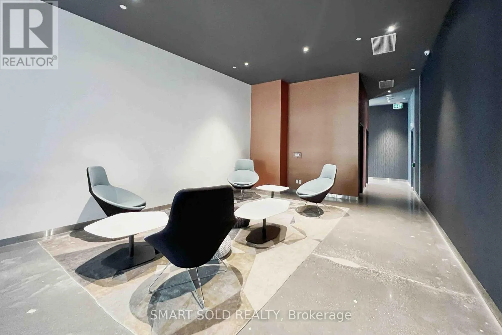 103 - 18 ROUGE VALLEY DRIVE