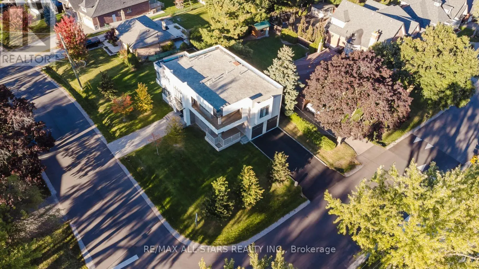 26 LANCER DRIVE