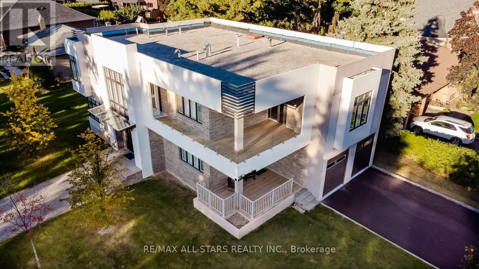 26 LANCER DRIVE