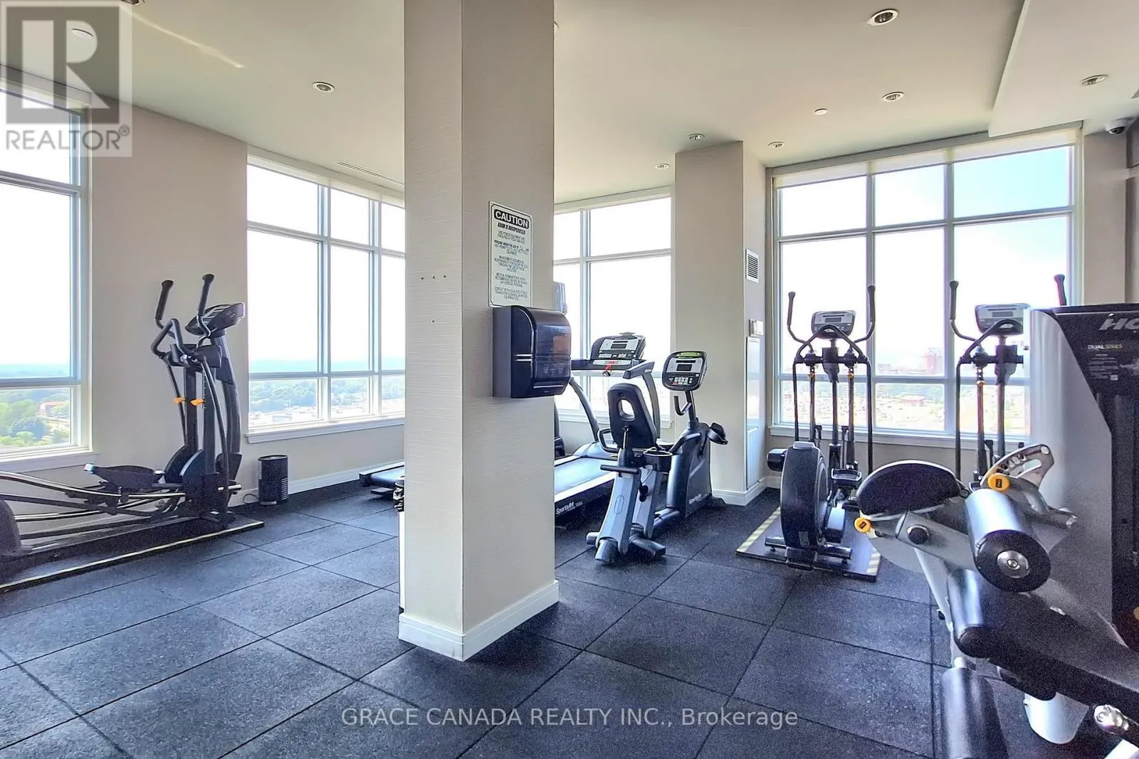 409 - 9205 YONGE STREET