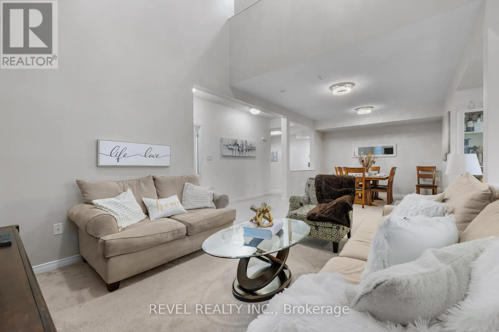 1254 LESLIE DRIVE