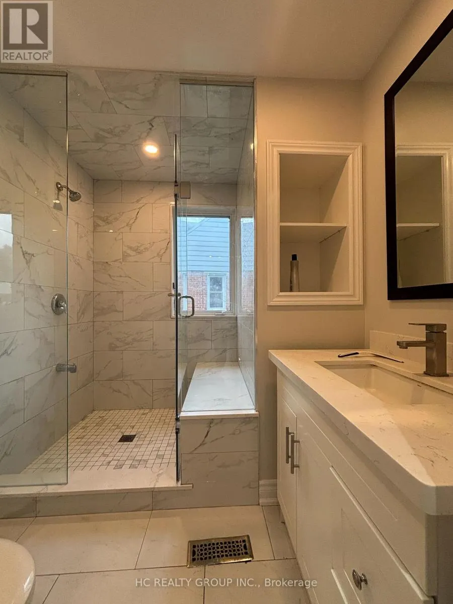 UPPER - 94 PROSPECT STREET