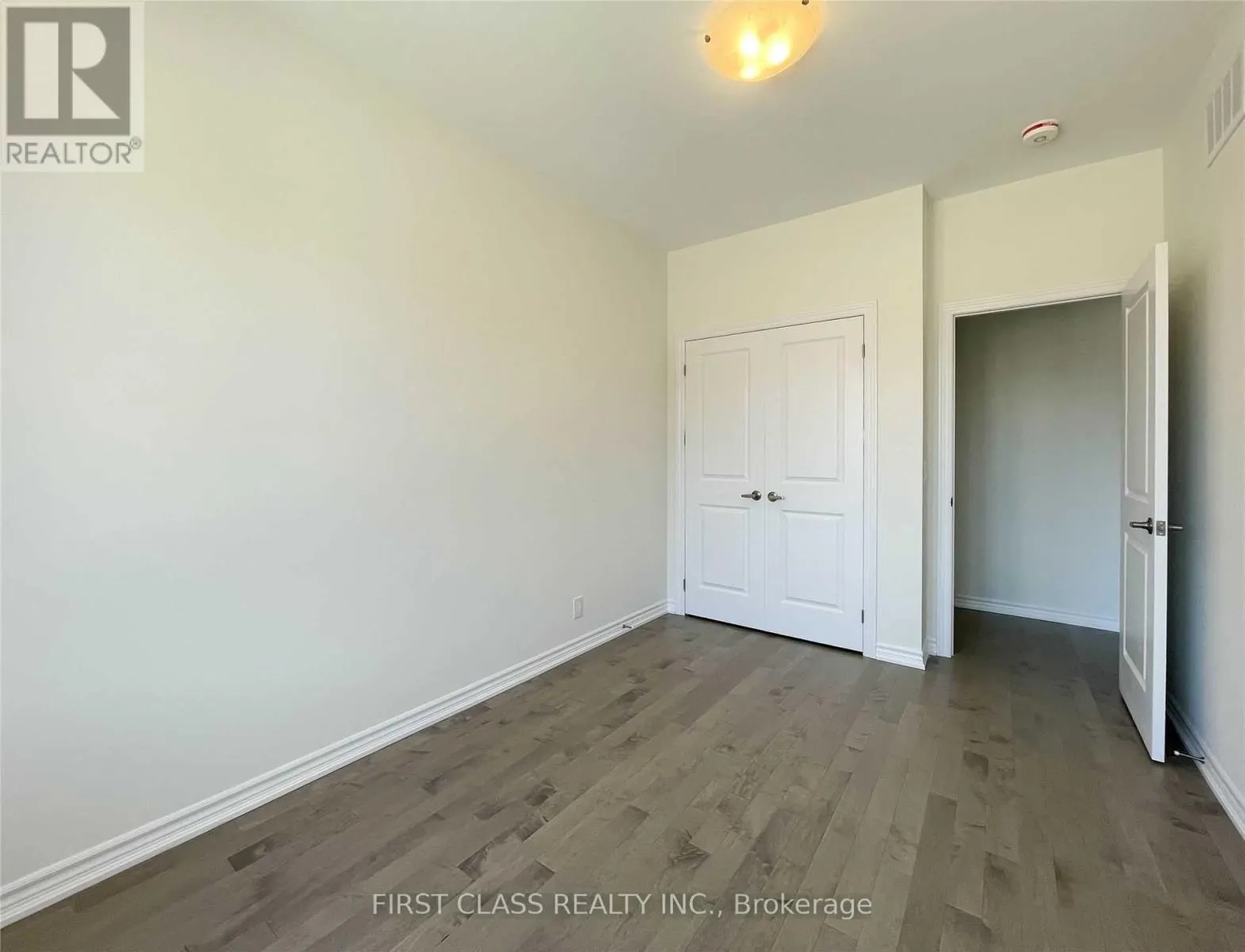24 JESSICA ANTONELLA STREET