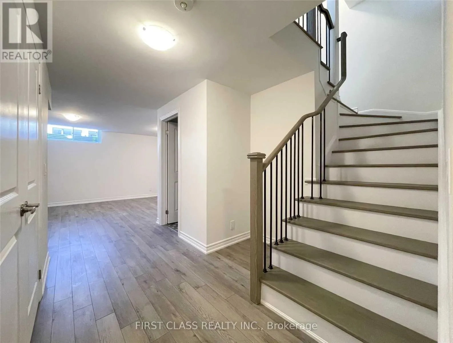 24 JESSICA ANTONELLA STREET
