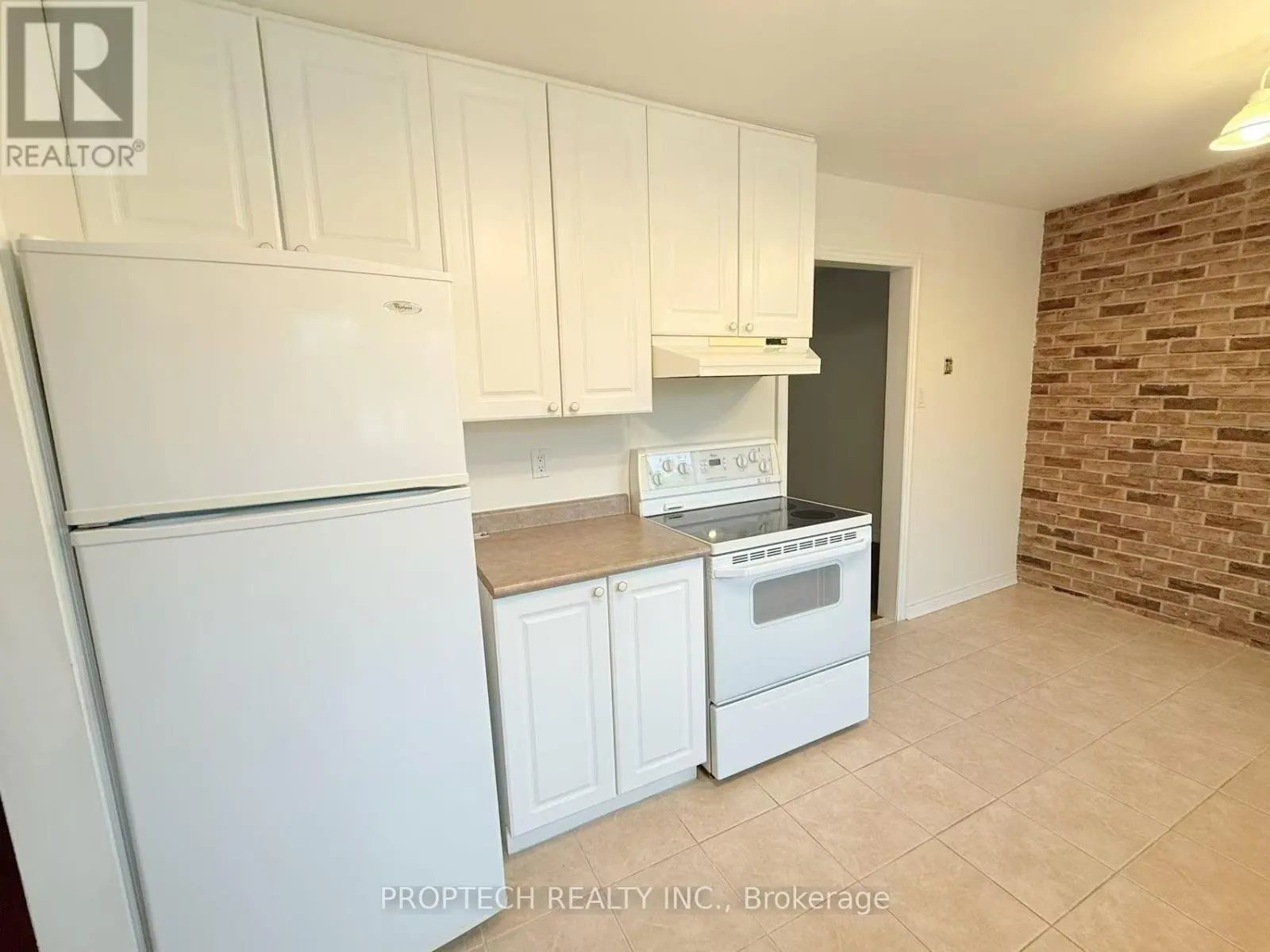 51 - 653 VILLAGE PARKWAY