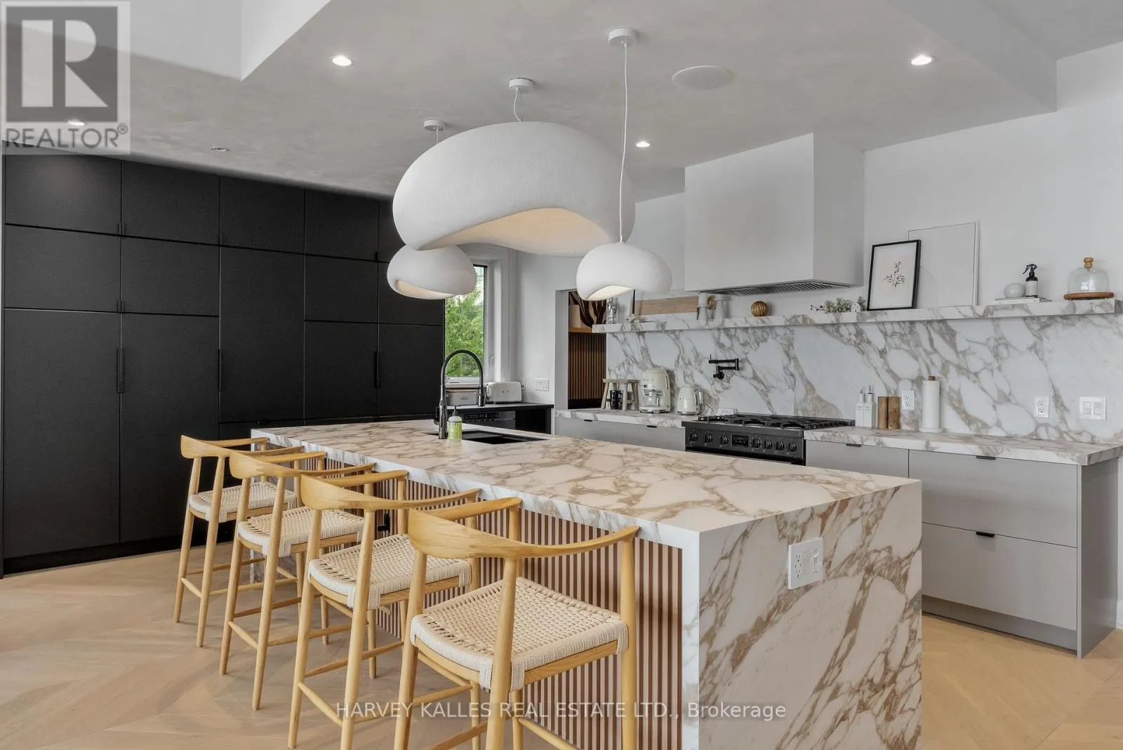 3421 CRESCENT HARBOUR ROAD