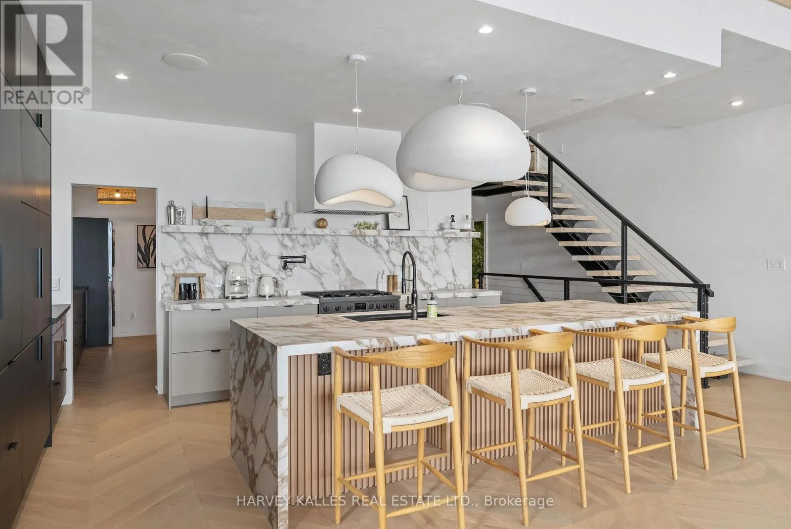 3421 CRESCENT HARBOUR ROAD