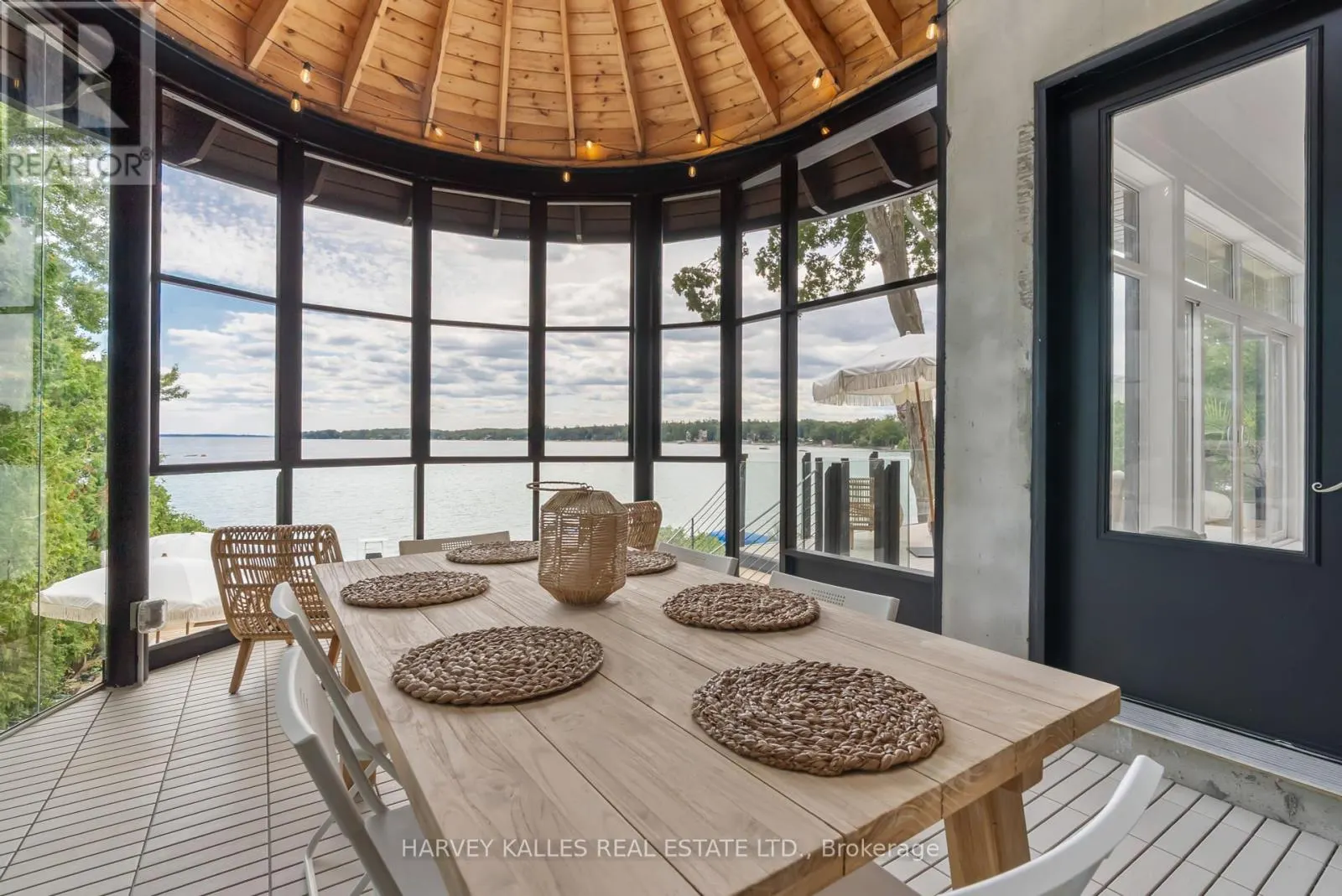 3421 CRESCENT HARBOUR ROAD
