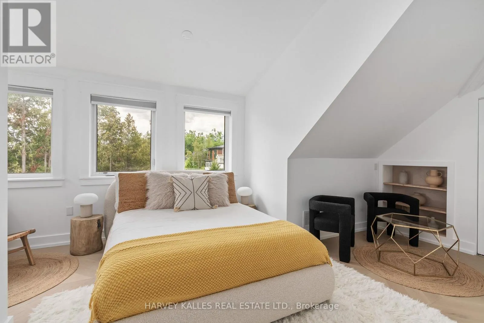 3421 CRESCENT HARBOUR ROAD
