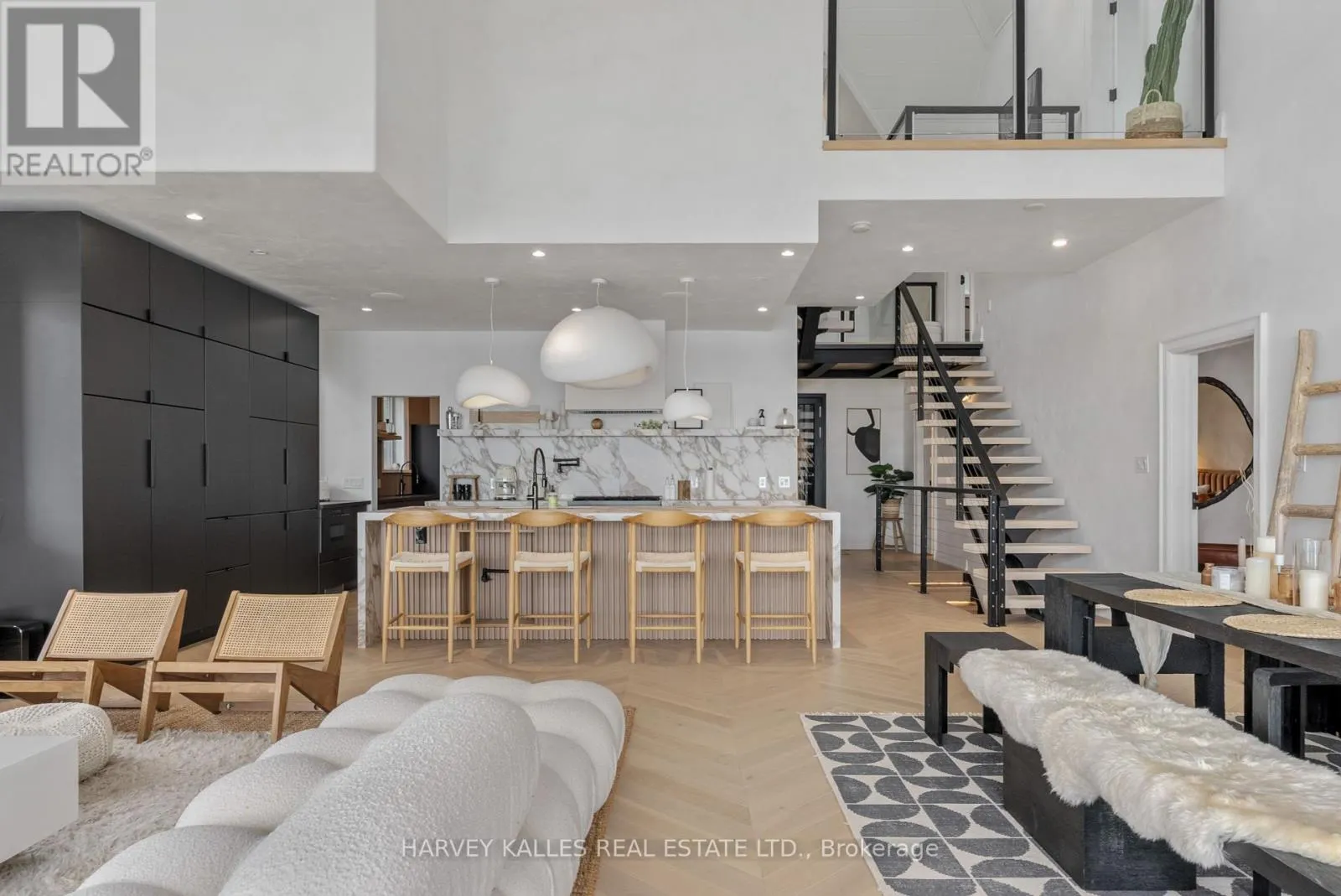 3421 CRESCENT HARBOUR ROAD