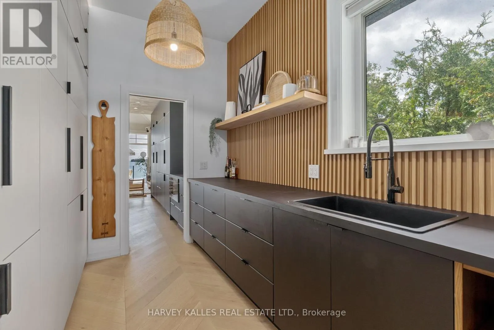 3421 CRESCENT HARBOUR ROAD