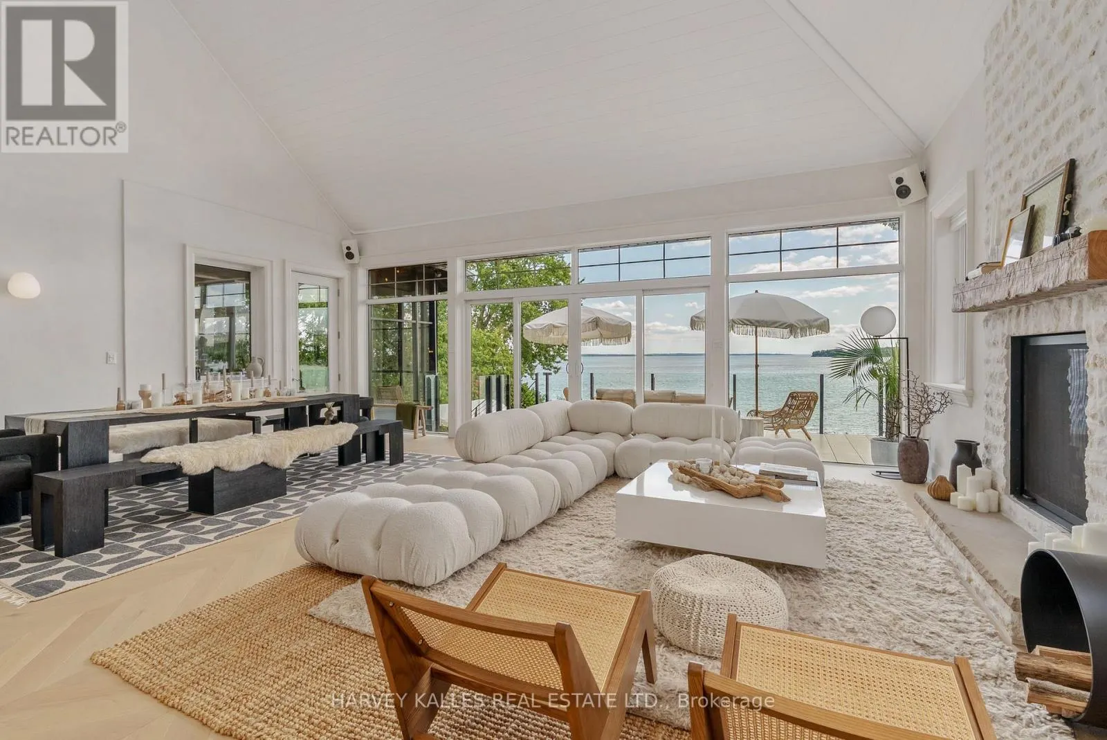 3421 CRESCENT HARBOUR ROAD