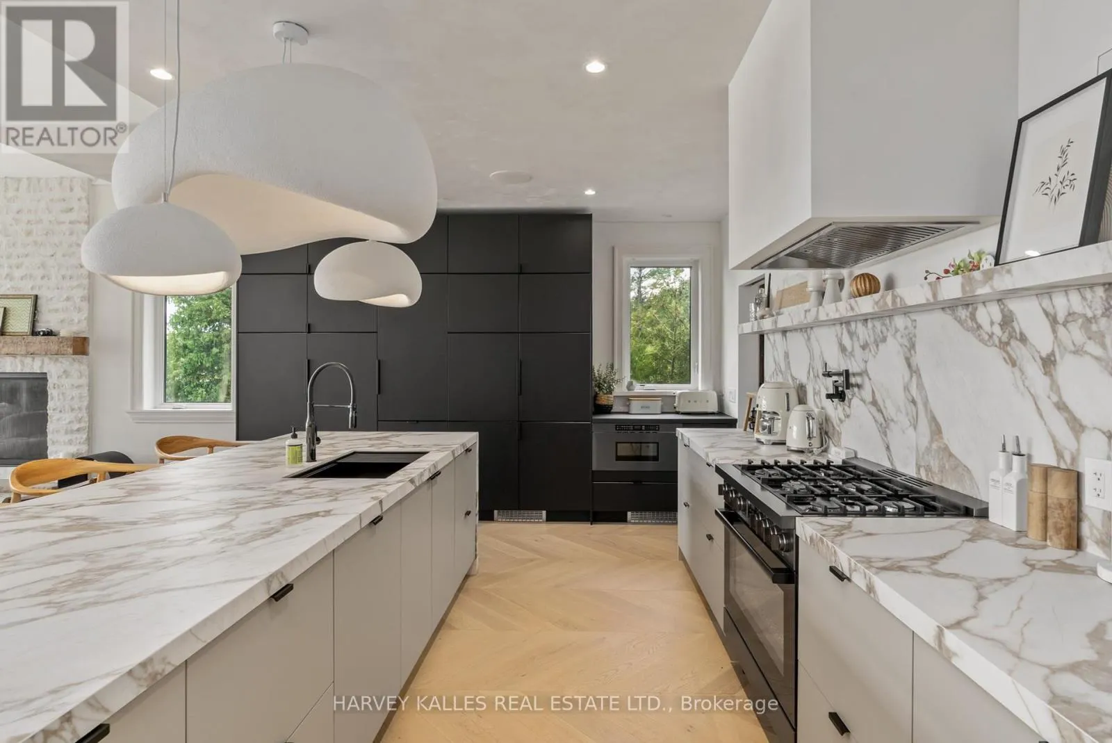 3421 CRESCENT HARBOUR ROAD