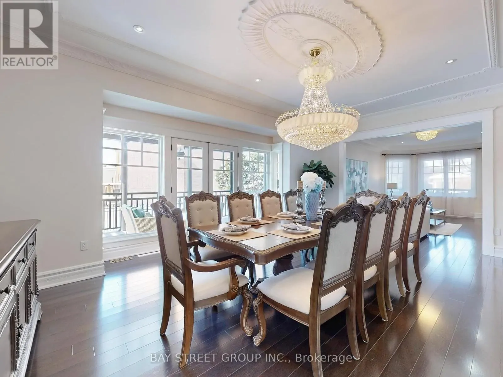 25 BROOKSHILL CRESCENT