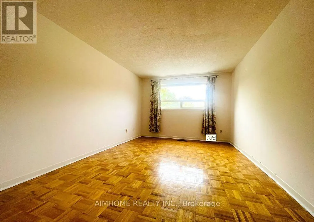 29 SNOWSHOE CRESCENT