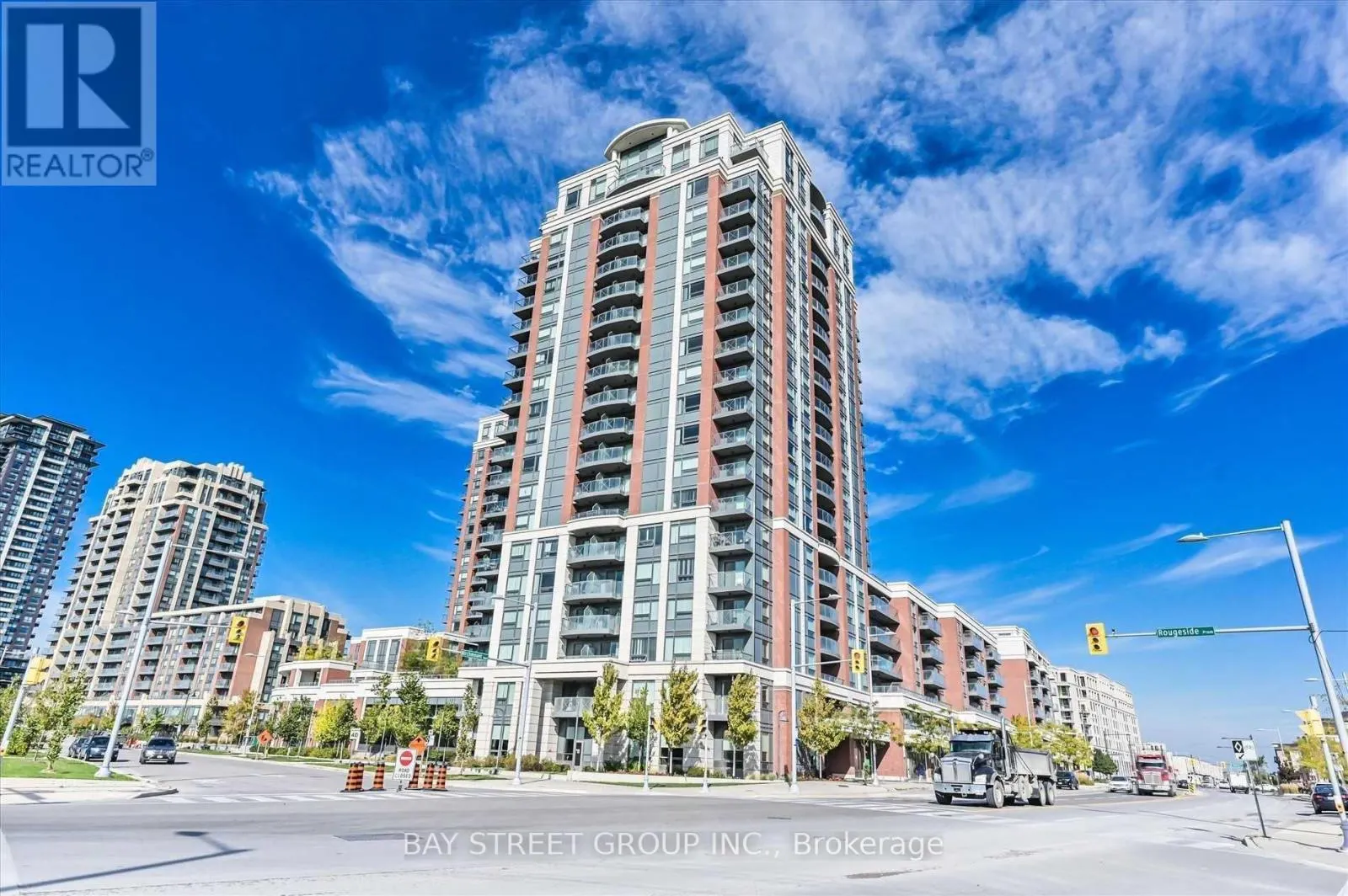 1 UPTOWN DRIVE