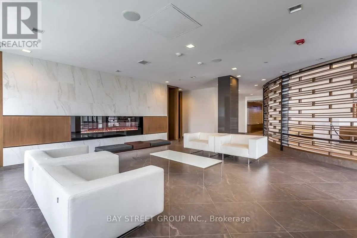 1 UPTOWN DRIVE