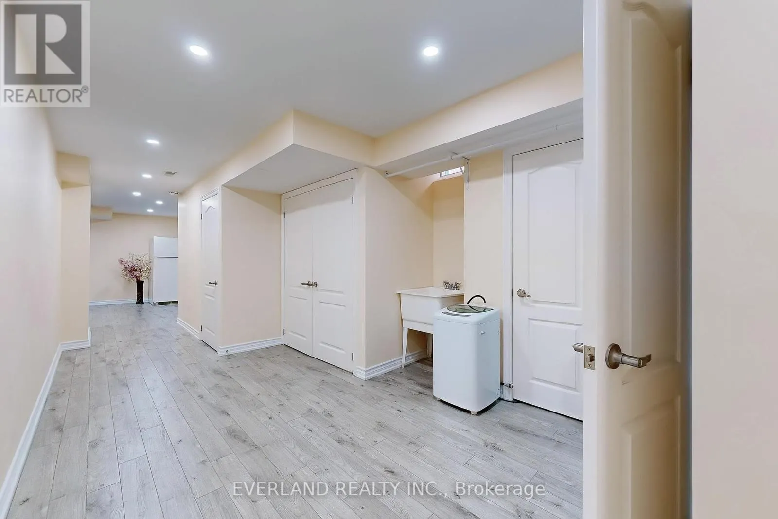 118 ORCHARD HILL BOULEVARD